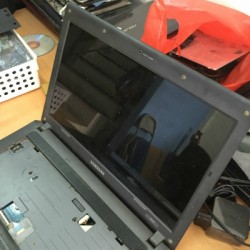 Thay vỏ laptop Samsung R439 , NP-R439L lấy ngay tại hà nội