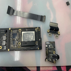VỆ SINH MACBOOK ĐỊNH KỲ – GIỮ MÁY MÁT, MẠNH & BỀN